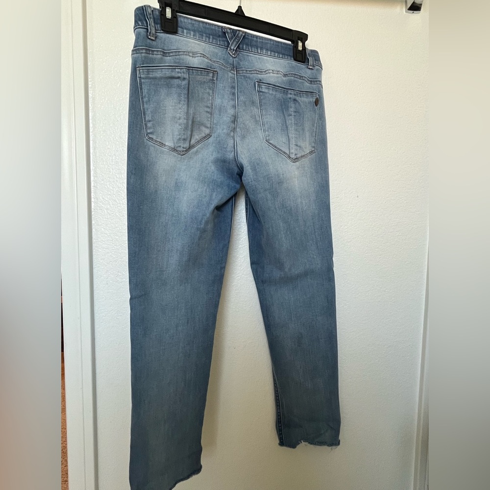 Democracy light wash jeans. Size 4